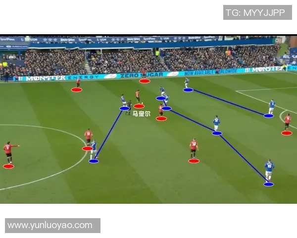 武汉羽毛球队边路渗透战术解析与实战应用探讨