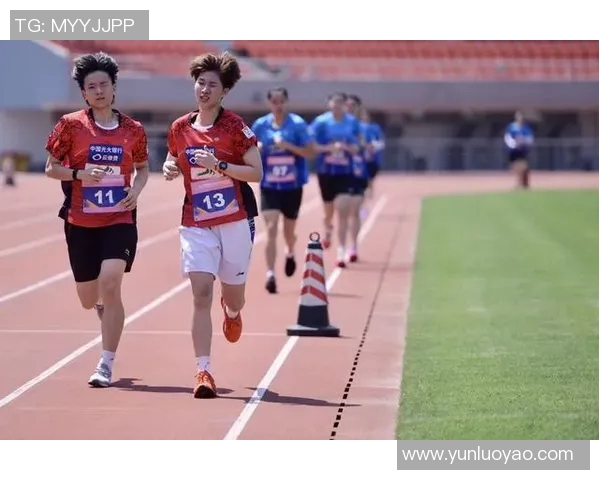 广州羽毛球队耐力表现数据分析揭示运动员训练效果与比赛成绩的关系 广州羽毛球队耐力表现数据分析揭示运动员训练效果与比赛成绩的关系