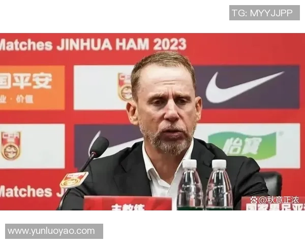 最近哪位足球明星宣布解约引发球迷热议和媒体关注