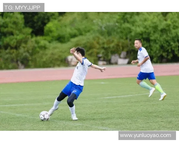 当前足球比赛动态分析及未来赛事展望与球员表现评估